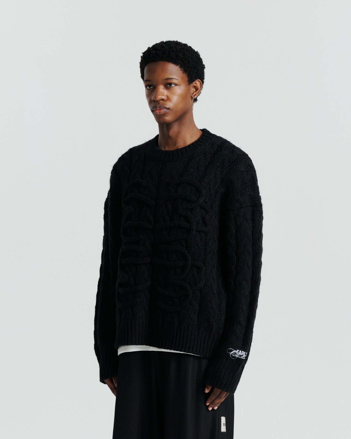 Monogram Crew - Black