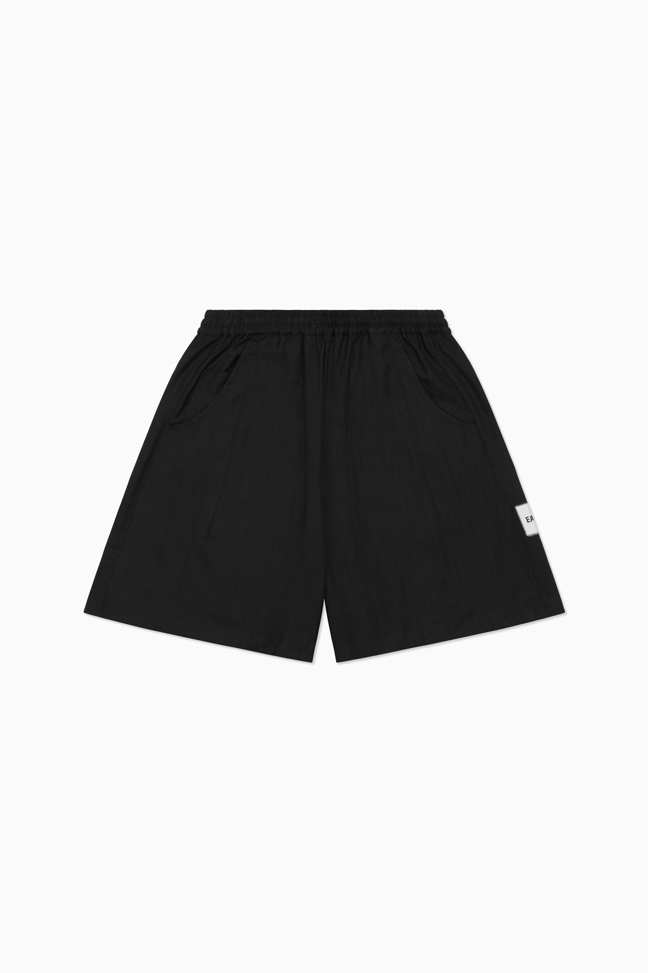 Relax Short - Black Pinstripe