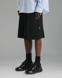 Relax Short - Black