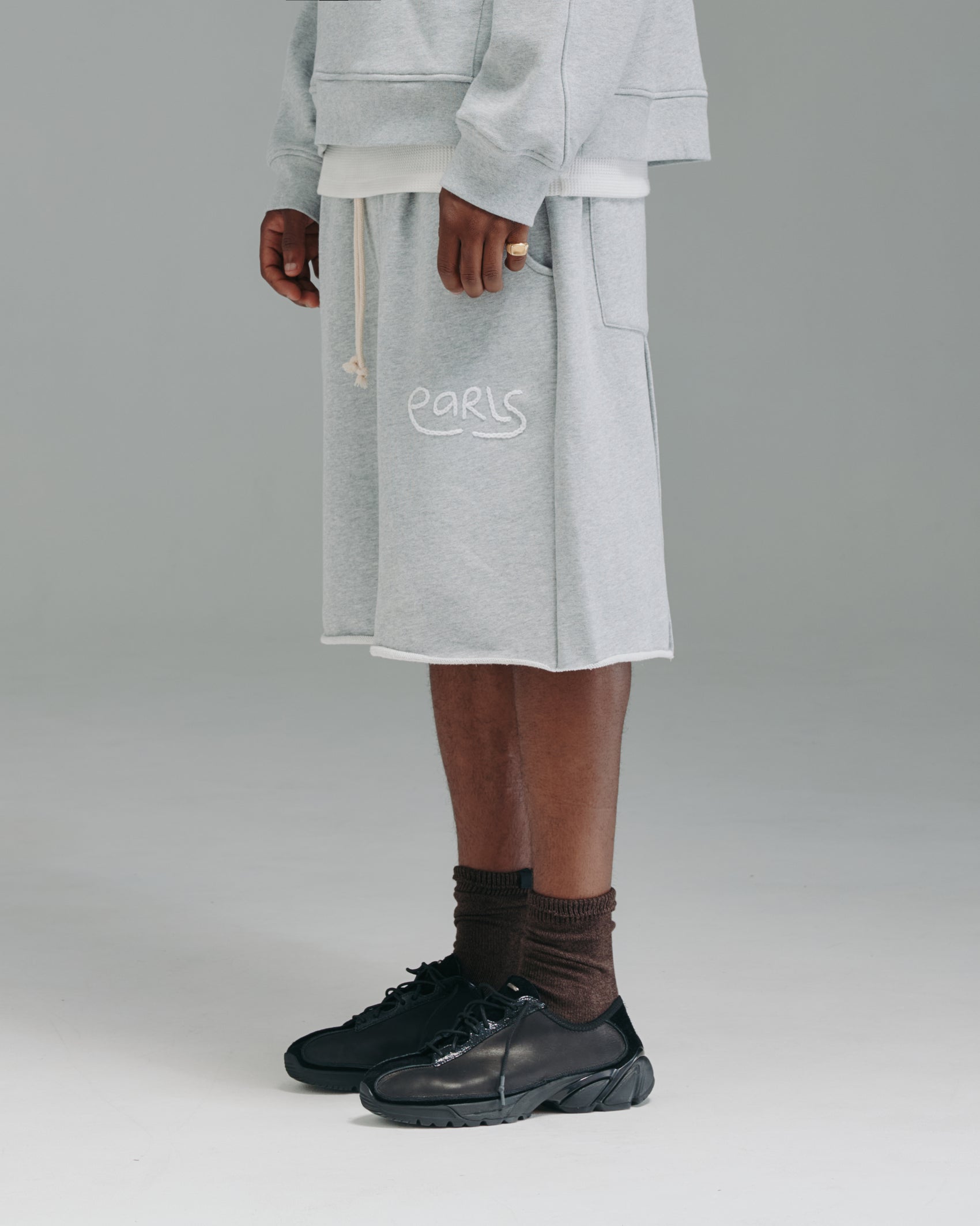 Thick Stitch Short - Grey/White