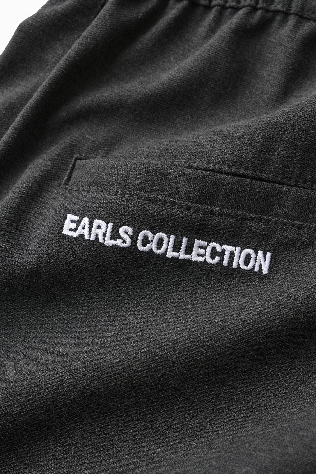 Relax Short - Charcoal
