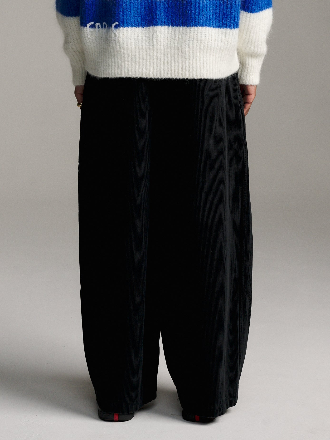 Relax Cord Pant - Black