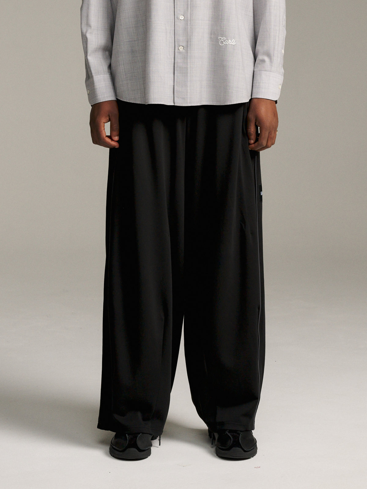 Piped Relax Pant - Black