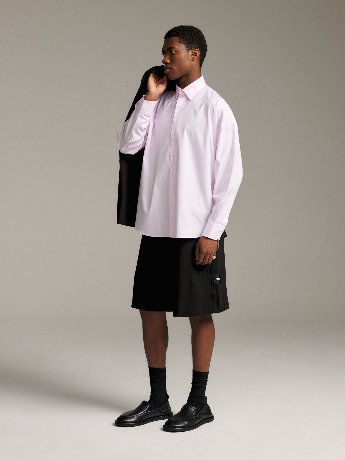 Piped Relax Short - Black