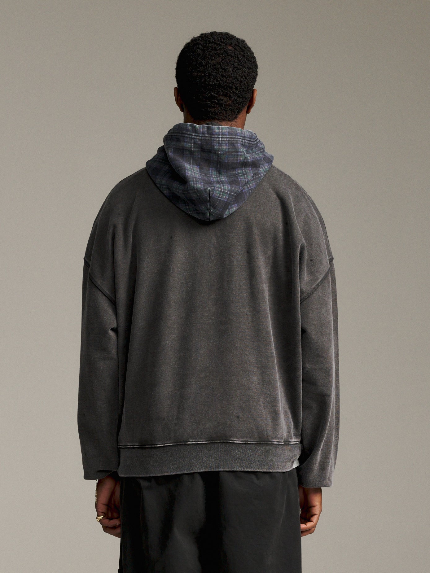 Contrast Hood - Black