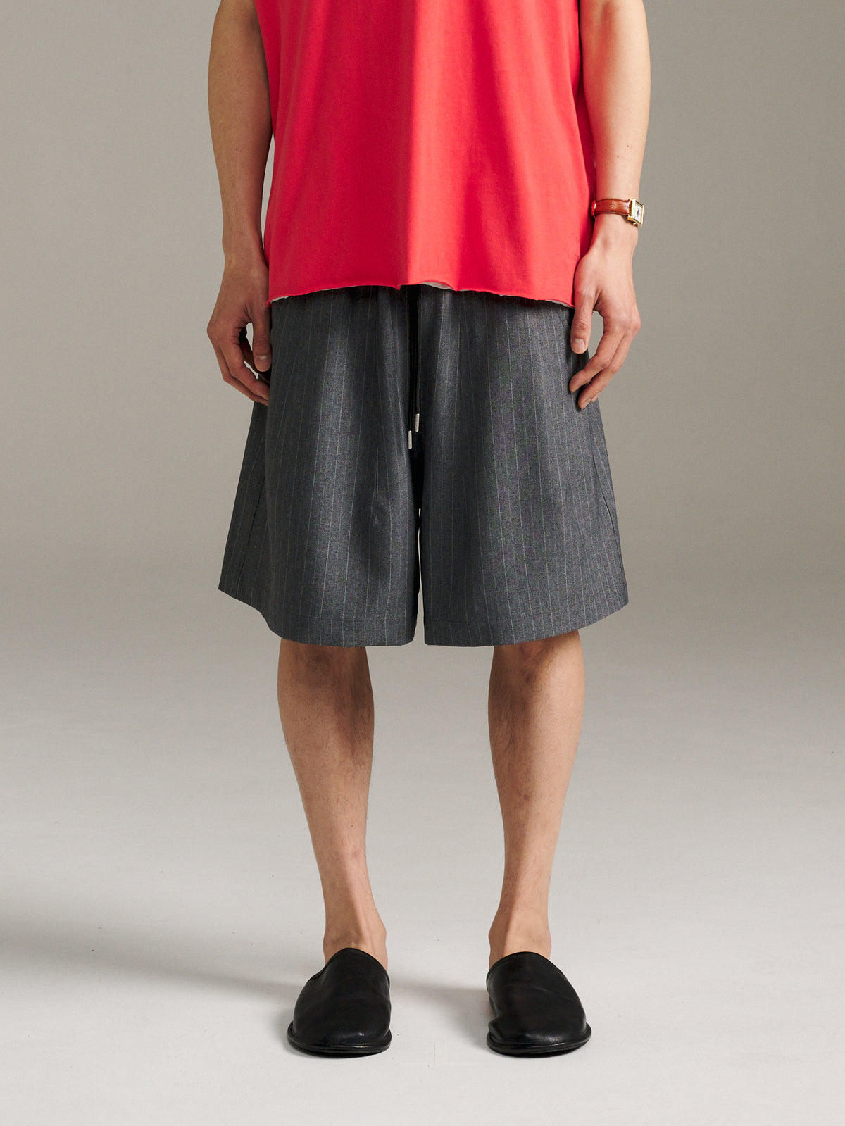 Relax Short - Grey Marle Pinstripe