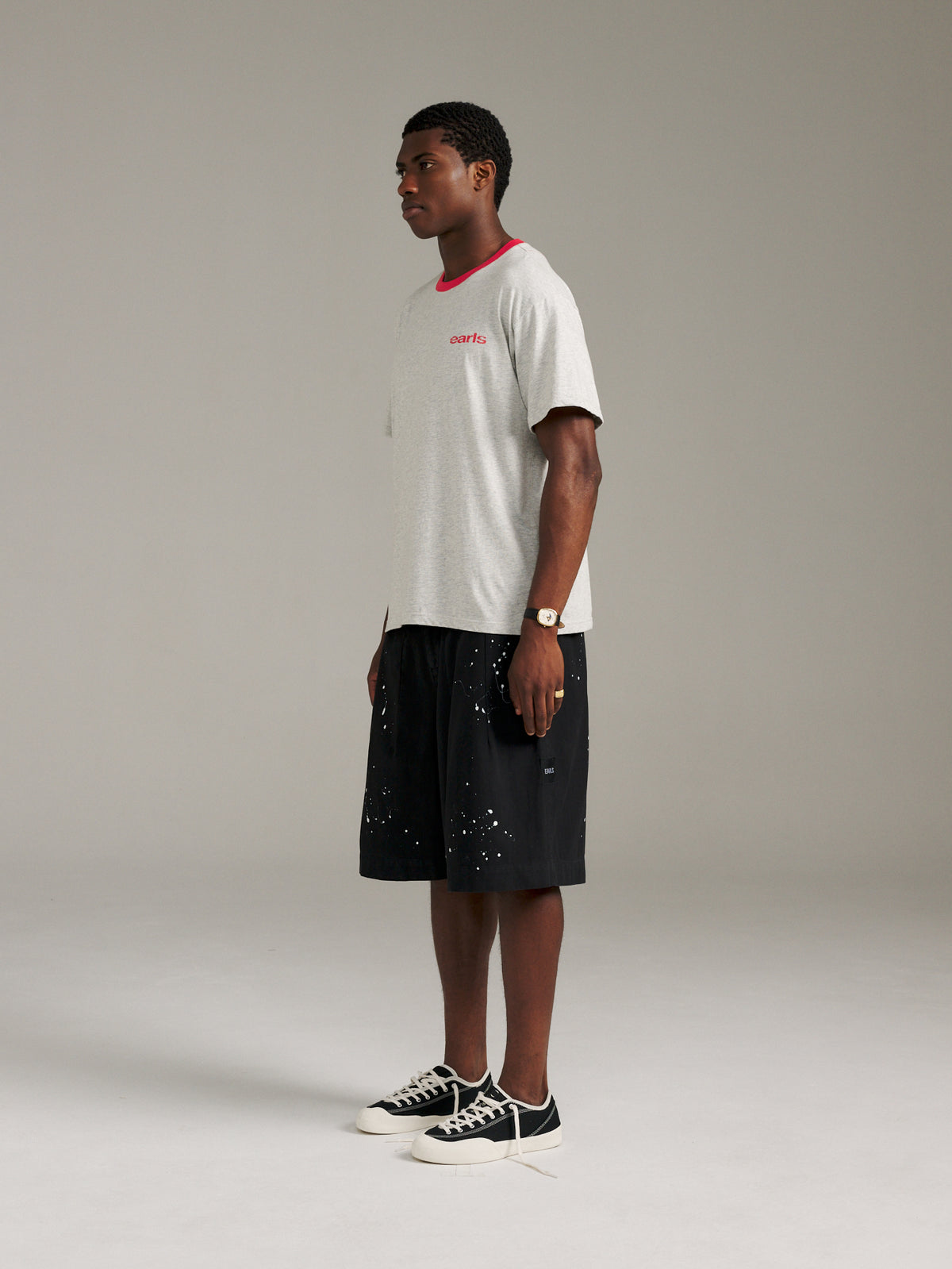 Pennant Tee - Grey/Red