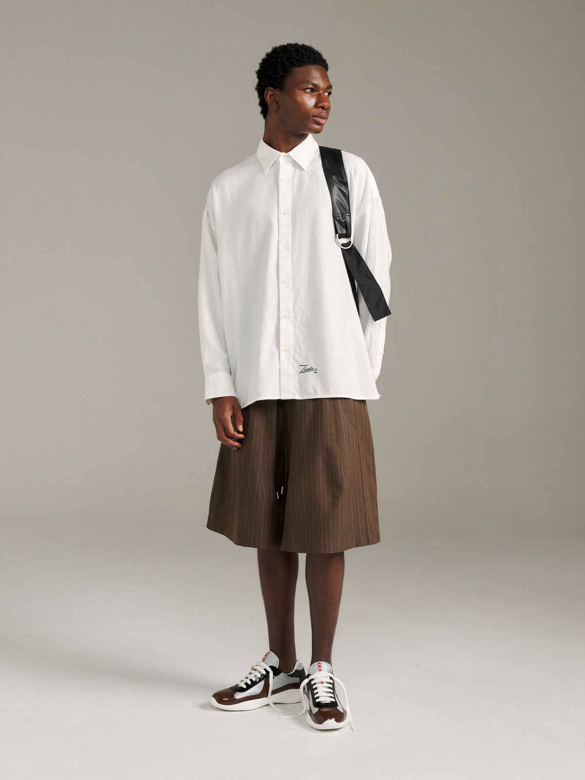 Relax Short - Brown Pinstripe